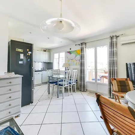 Apartment Immogroom - - Sea View - Balcony - Ac